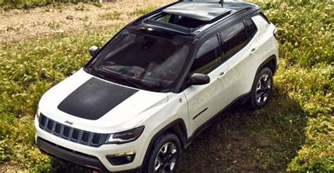 jeep compass models with sunroof